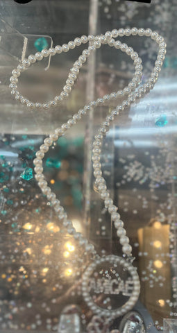 Amicae Pearl Lanyard