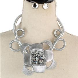 Roses are White  Silver Necklace