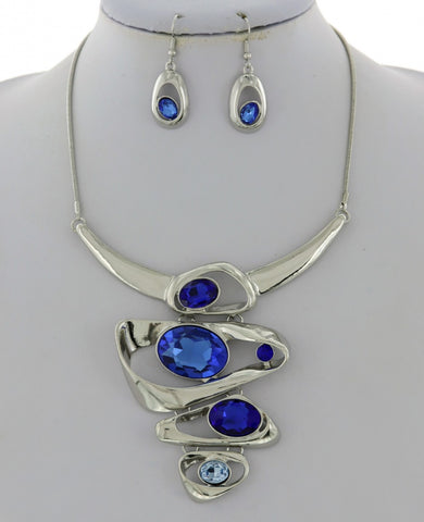 Geo in Blue and White