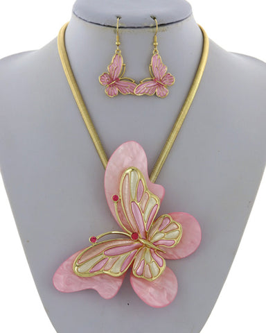 You Give Me Butterflies in Pink
