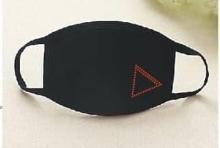 Pyramid Mask-