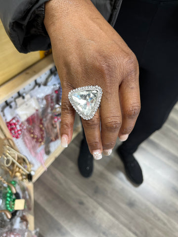 Pyramid ring